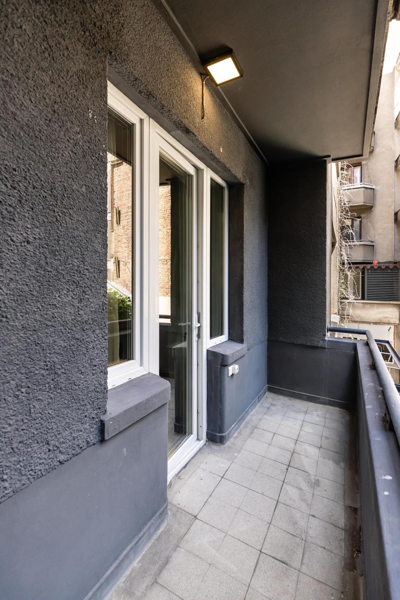 Central Studios In Piata Romana Bucharest Exterior photo